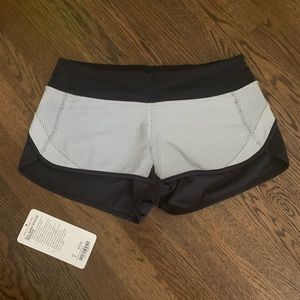 Lululemon Speed Shorts *Reflective* Special Edition, ECU - Size 6